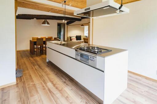 �L�b�`�����[�j���O